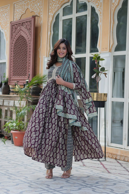 Pure Cotton Kurti Pant Dupatta Set | Coffee & Green | Ethnic Luxe